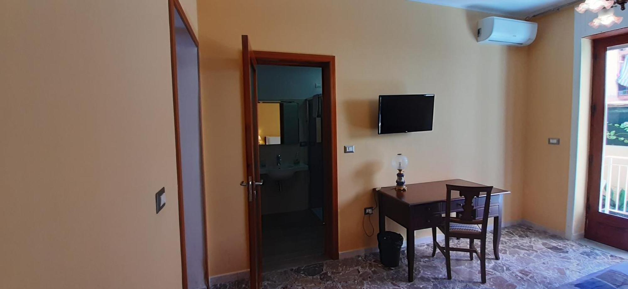 La Riviera Milazzo Quarto foto